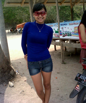 Gue cwe yg haus sex, srng masturbasi n bugil, no share pin, no share phone number, just have fun.. REAL AVA ..