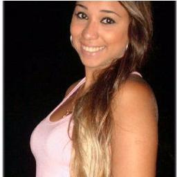 ' Nunca troque o que mais quer na vida, pelo o que mais quer no momento... / *--*          HelenJoyce (: