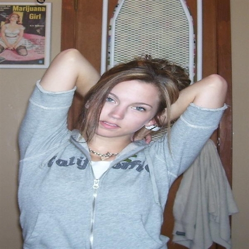 juliannerouth's profile picture. 