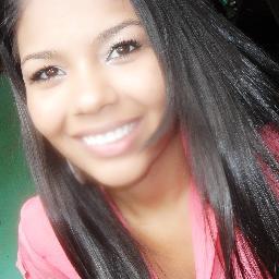 ...Quero apenas ser feliz e aproveitar cada momento...