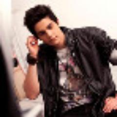 Luan Santana você é o amor da minha vida!!!!