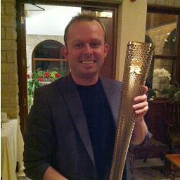 Co Founder of dbee the 'debate n rate' social network. Magician and enthusiastic chef.