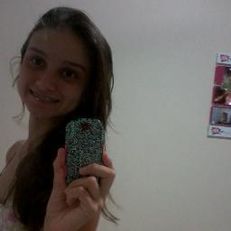 eu posso dizer do amor que tive:
que não seja imortal, posto que é chama 
mas que seja infinito enquanto dure