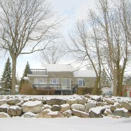 locationMaison's profile picture. 