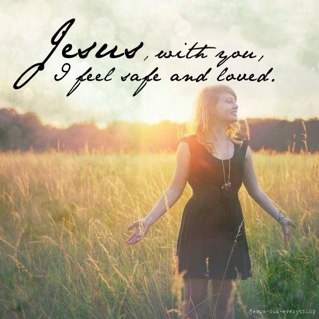 Ever felt like God has called you to do something? This twitter is the product of that! Trying to live my life to the fullest for Jesus Christ!
