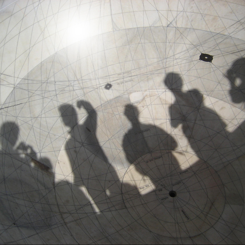 vivian_hk_la_ny's profile picture. Fake it until you become it - 但做不了僞文青