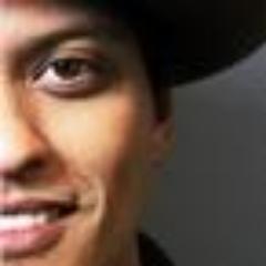 Frases do cantor Bruno Mars entre outras frases FAMOSAS.