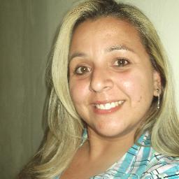 Eu já quis que o destino me surpreendesse.                               
 Hoje eu só espero que ele não me decepcione.