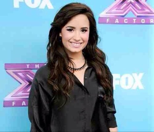 Lovato.Gomez.Swift.Mendler.Cyrus.Bieber.Horan.twoyearsunbroken