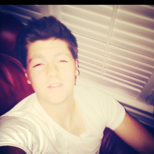 corysonnier's profile picture. #Follow thanks for the comments ! Singer -youtube ! Search my name