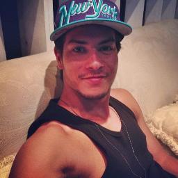 O @Aguiarthur tá arrasando no F.U.S.C.A, fazendo muito sucesso com os hits Beijo de verao e Pra todo mundo ouvir. Com @TatyCirelli, @gugasabatie e @digaolopes ♥