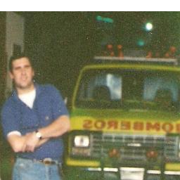 Bombero y docente de alma, narrador de viajes y pensamientos libres
