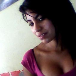 relajada, linda y chick