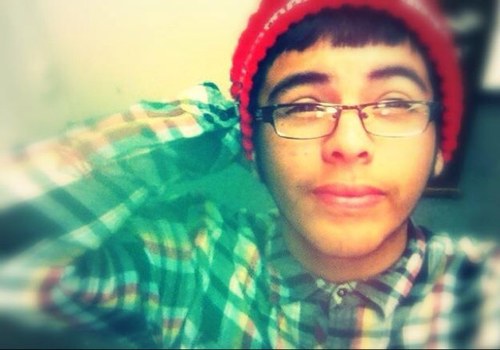 Mi nomble is jesus aka compa chuyy im chill i like to make new fwwwends and i love tacos im 16 sadly single but looking for that special someone
