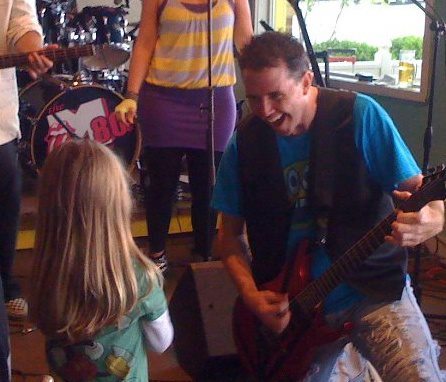 Husband, Dad, HR-dude and part-time guitar player with an awesome Midwest band!