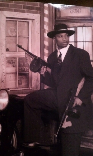 103TRON's profile picture. RnB artist out if Watts #103 #WEST Follow my LiL Brother @JRealDaRealest #GrapeST