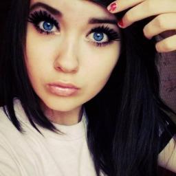 AdelRay's profile picture. 