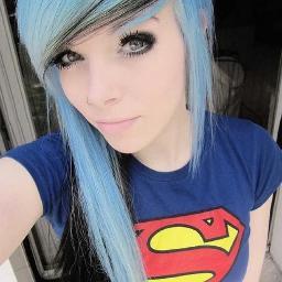Virginiana ♍ - Avril Lavinge - Chocolate - Facebook *)