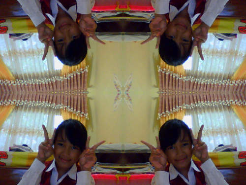 1D,YuriSistable,fellycious,tapi gak ska ma chibi,aku twitter baru yang lama follow juga ya,,, @naziraazzahra1
.
.
.
love you allah