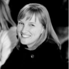 Globetrotting writer, editor and photog working to make a difference; Content Strategy Manager @SutterHealth; Former Editor in Chief @WomensRunning