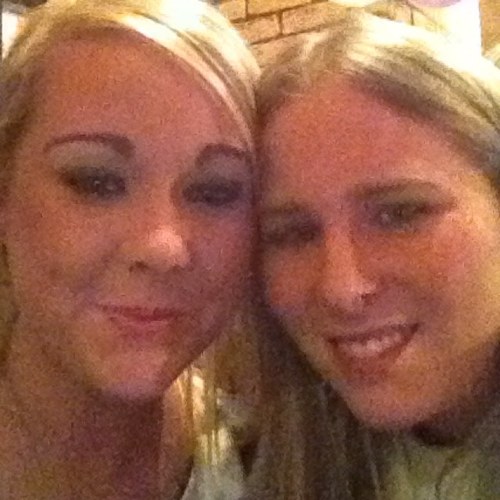 elish_g's profile picture. 