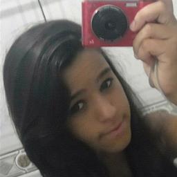 Se me odeiam eu não posso fazer nada, simplesmente eu existo pro terror da recalcadas!!! Nasci linda cresci abusada e hoje eu sou o terror das recalcadas