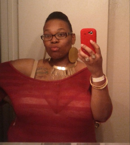 A young lady with strong thoughts and even stronger words. A mother of three wonderful kids! Love to hear the truth then you should be following @msthick_85
