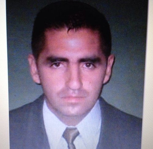 Funcionario de Gendarmería de Chile, radicado en Angol, casado, 3 hijos, deportista, creo ser una buena persona.