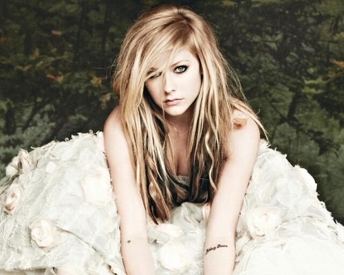 Jailed account of @HunterTris_. daughter of @sEa_gOd.
