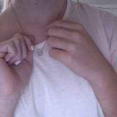 恐ろしい Profile