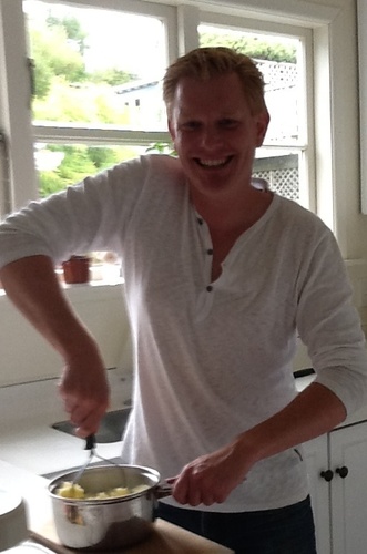 Chef/Partner Logan Brown Restaurant. Dad to three cheeky little monkeys, part time fisherman and lover of quality beer.