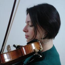 Violinista/Educadora Musical