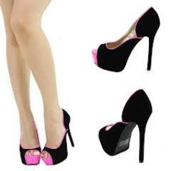 MiaTravi's profile picture. crosdresser