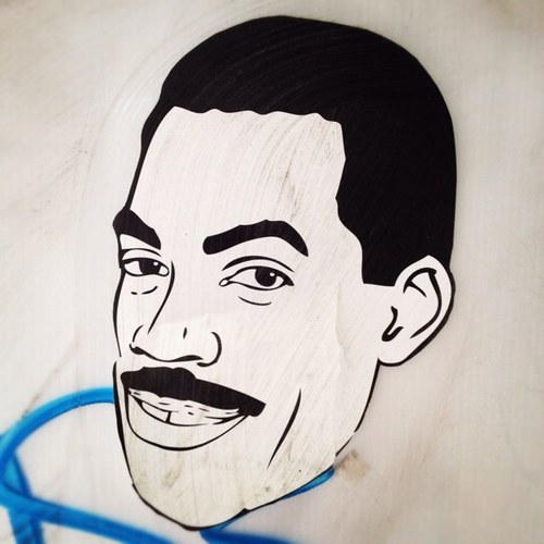 UneVieCrazy's profile picture. quest ce que ca fait quand tu croise une licorne avec une punaise?