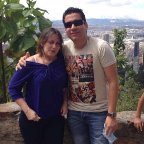 manecabrales's profile picture. Aleja juanfe y julieta son mi vida