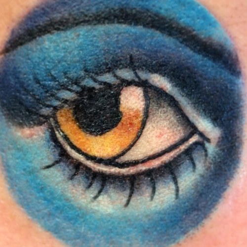 I am tatooer at Incognito Tattoo studio in Greencastle, PA. I love my life. follow me and check out my work.
