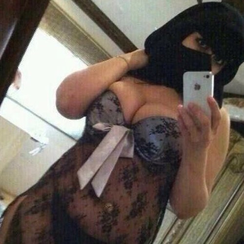 ابي بنت تديثني !!