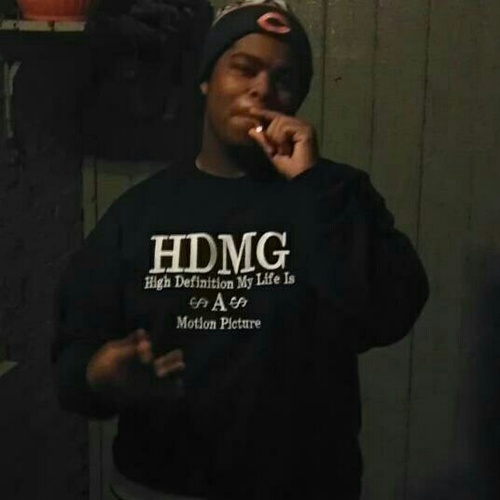 CHI TOWN RAPPER...YOUNG &gettin #HDMG #MUSIC #COLLEGEBOI_19 #MoNEY