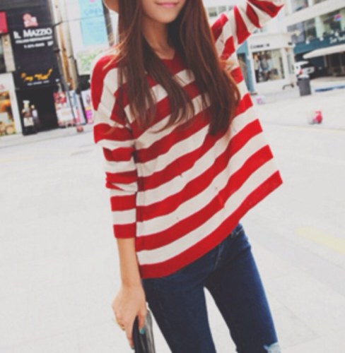 LightShineGirls's profile picture. This is the twitter base for our blog, LightShine. We have blog updates and inspirational quotes on God, love and life for all teenage chicks, girls and ladies!