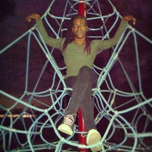 Cute young But adult mined.. Laidback Dro Puffa on Dah cool Lol Foolin #Kuhh