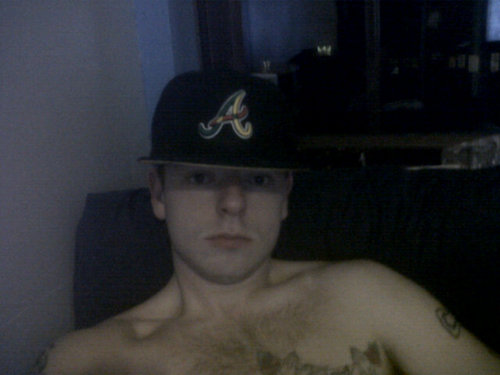 dlickfold1991's profile picture. im 21 years old and have a gf  and I love her so much she makes me happy  and i have 1 brother and 1 sister and I like to play football, and play basketball