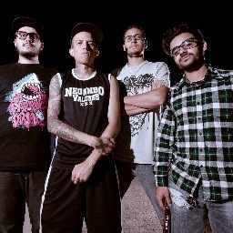 Distrito Federal Hardcore | contato: xvidalivrex@gmail.com / https://t.co/jSYHCvXM | Membros: @xClauberx @bernasonfire @brunof_duarte @xCleutonx