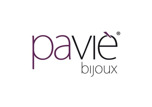 Jewelry Pavie are the example of Italian handmade and creativity. 
Paviè Bijoux...Impossible not to own one