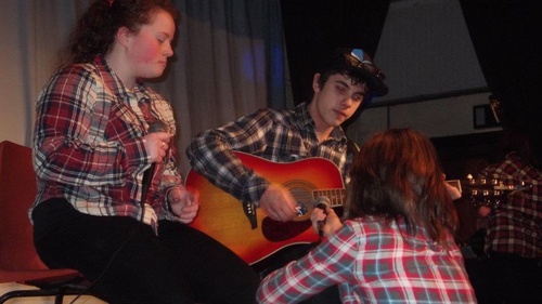 We're @Aine_Cahill and @Odhran_OB. We sing, play instruments and make Youtube videos. #DGAF