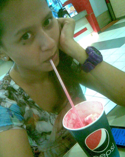 0187669924's profile picture. °°°hyee..i ahyong..but u alL can call me scha @ adeQ..i juz smple psrson..n friendly...wanna 2 be fren with me..kyy nice 2 know u fren..daaaa...°°°°