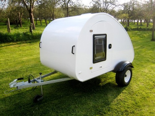 theBedBug is a funky new teardrop caravan from the UK!