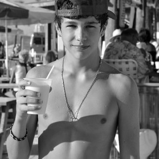 _ We LoveUu @AustinMahone x #Love
