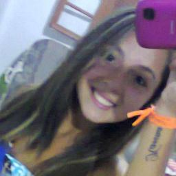 Gosto daqilo qe me desafia , 
o facil nunca me interessou,
ja o obviamente impossivel 
sempre me atraiu e muito .
(Clarice Lispector)