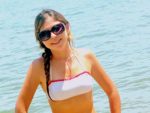 100% fan de @MALUMACOLOMBIA me gusta la musica y amo lo que hago....ESTUDIAR...