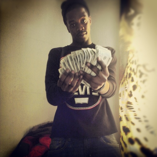 Holly Blocc Movink ! , RIP My niggas . G- Baby & Cálico ! free all my Treys .. Get $$$ , & DONT FUCC WIT FAKE NIGGAS ! ya hear me ? 3X to Da homies !!!